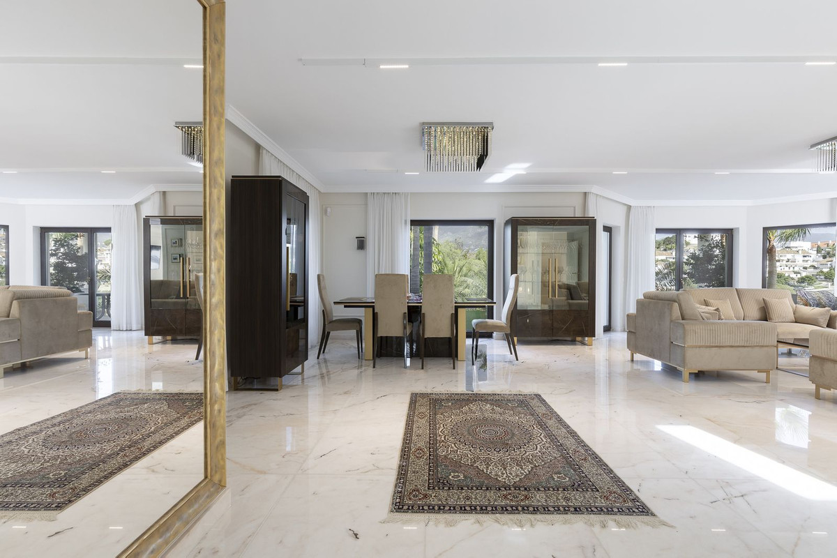 6 Bed, 4 Bath, HouseFor Sale, Mijas Golf, Malaga