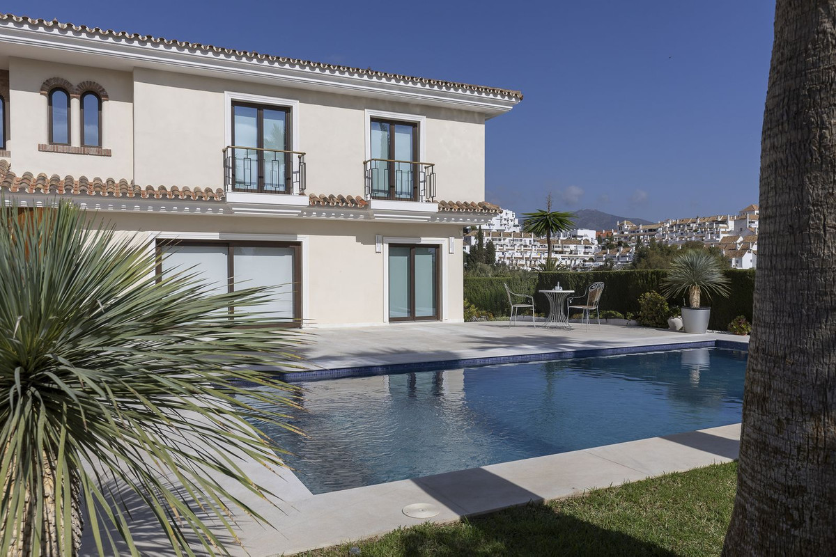 6 Bed, 4 Bath, HouseFor Sale, Mijas Golf, Malaga