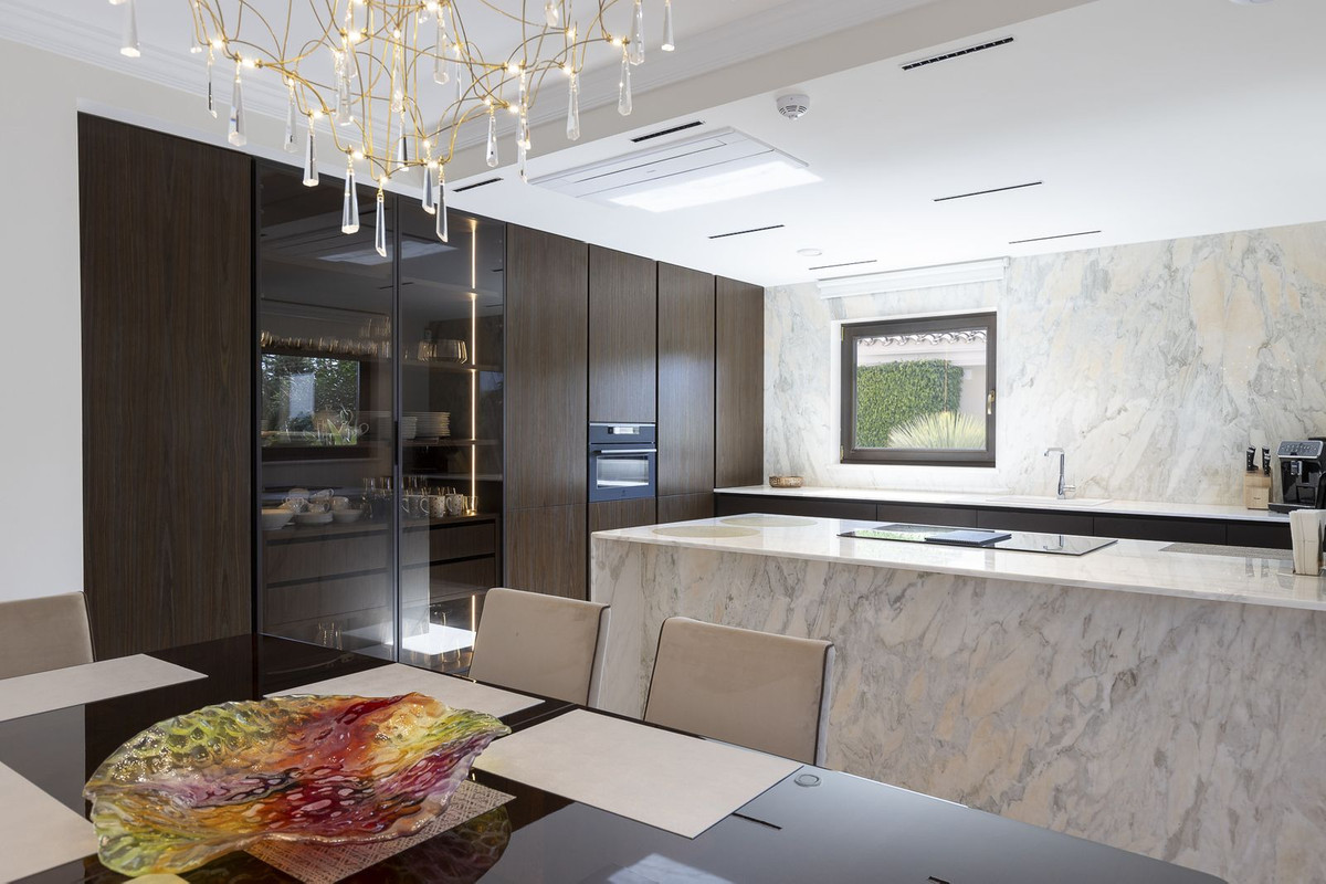 6 Bed, 4 Bath, HouseFor Sale, Mijas Golf, Malaga