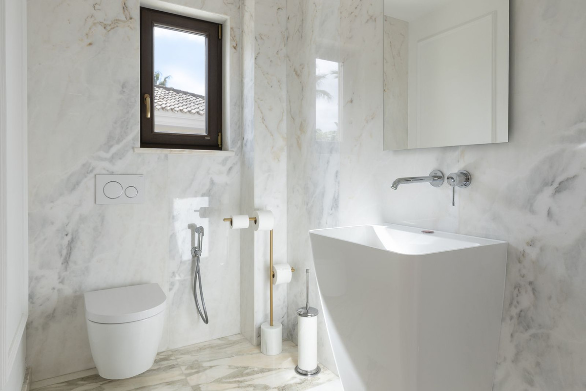 6 Bed, 4 Bath, HouseFor Sale, Mijas Golf, Malaga