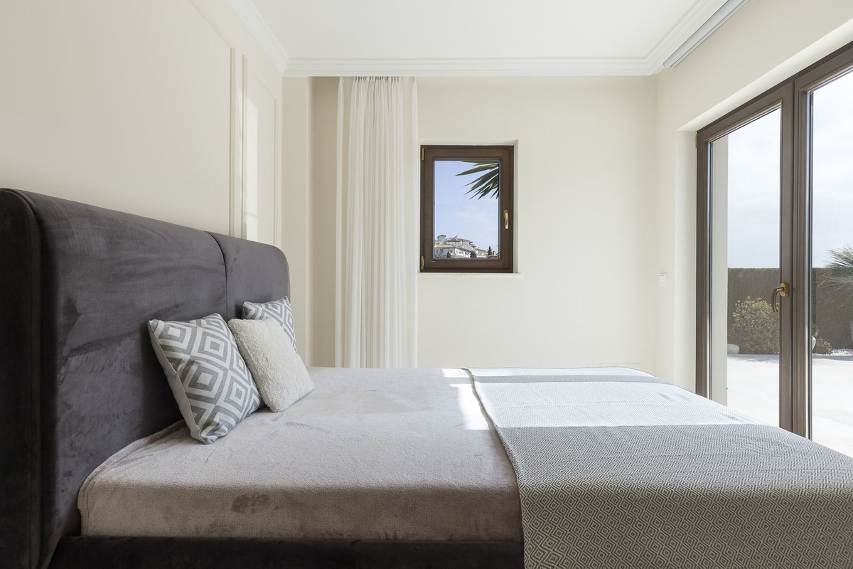 6 Bed, 4 Bath, HouseFor Sale, Mijas Golf, Malaga