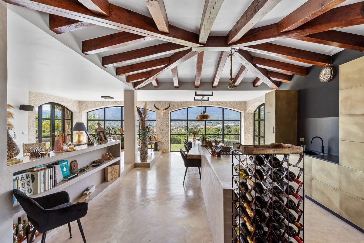 4 Bed, 4 Bath, HouseFor Sale, Alhaurín de la Torre, Malaga