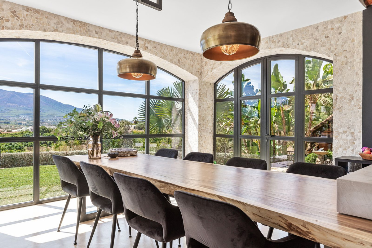 4 Bed, 4 Bath, HouseFor Sale, Alhaurin el Grande, Malaga