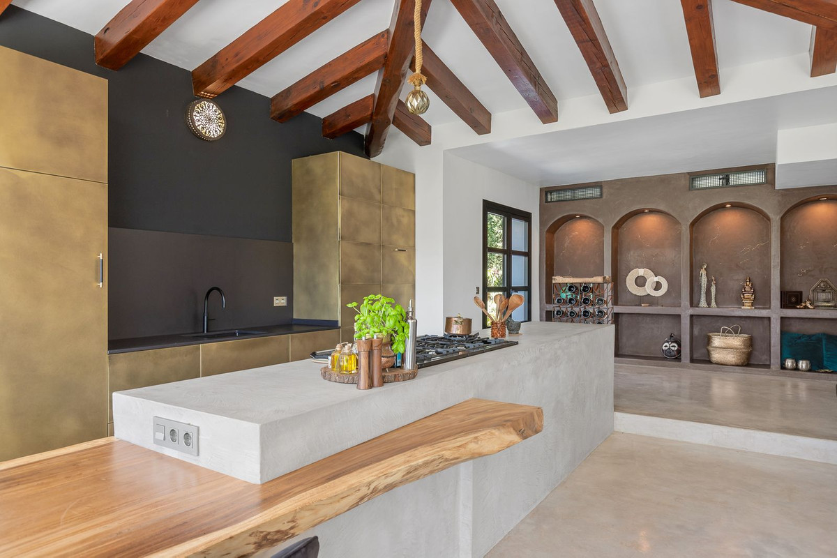 4 Bed, 4 Bath, HouseFor Sale, Alhaurin el Grande, Malaga