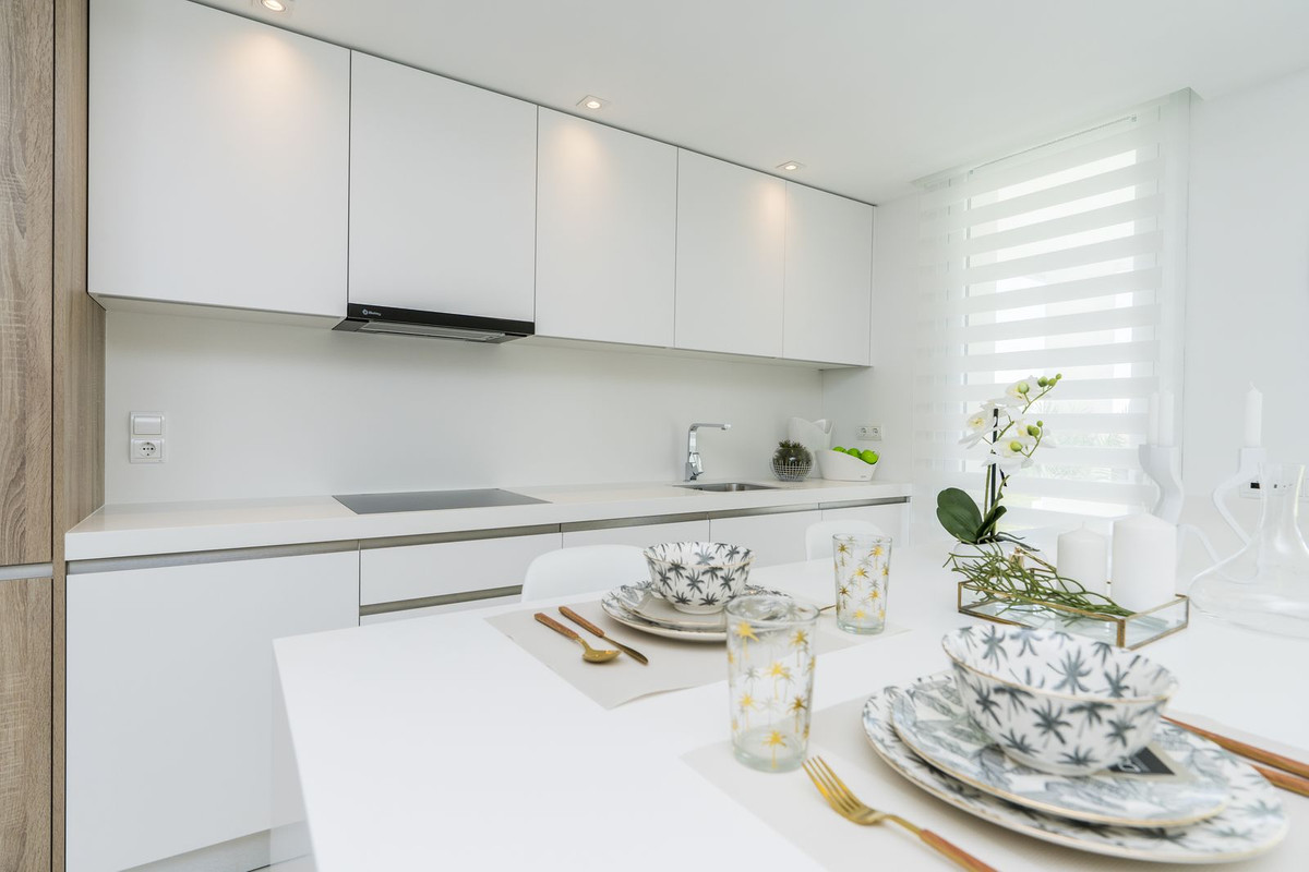 2 Bed, 2 Bath, ApartmentFor Sale, San Roque, Cadiz