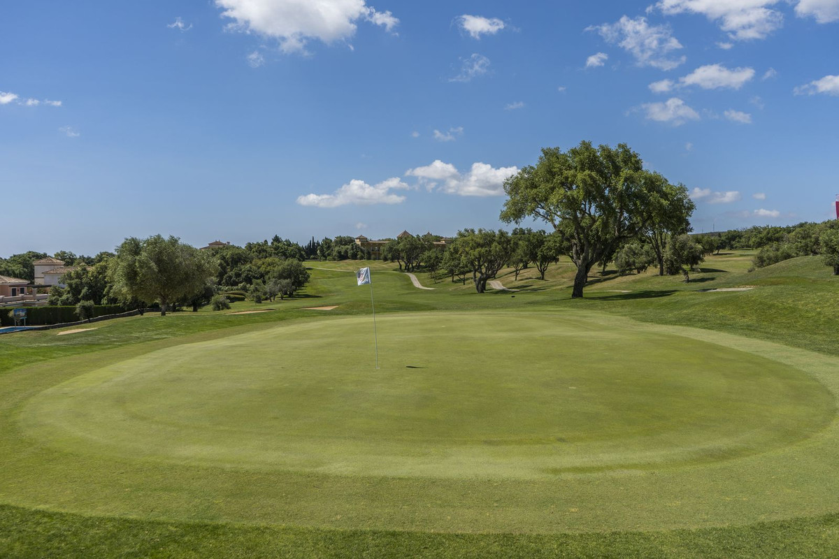 2 Bed, 2 Bath, ApartmentFor Sale, San Roque, Cadiz