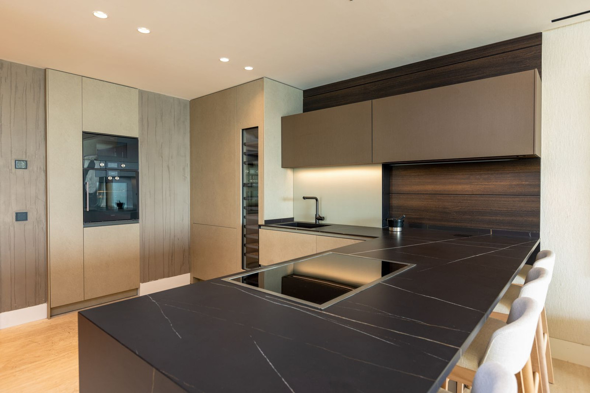 3 Bed, 3 Bath, HouseFor Sale, Estepona, Malaga