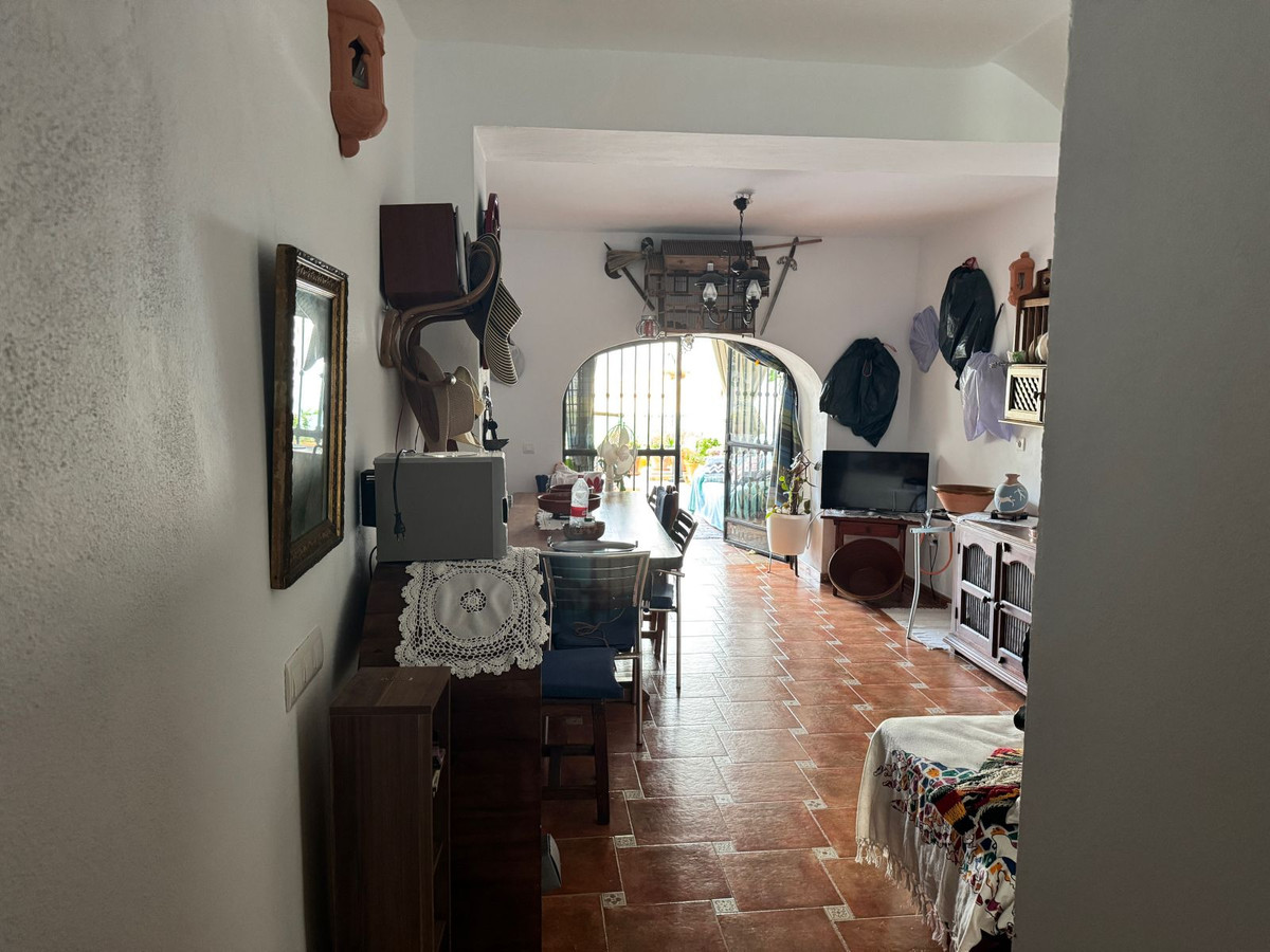 4 Bed, 3 Bath, HouseFor Sale, Álora, Malaga