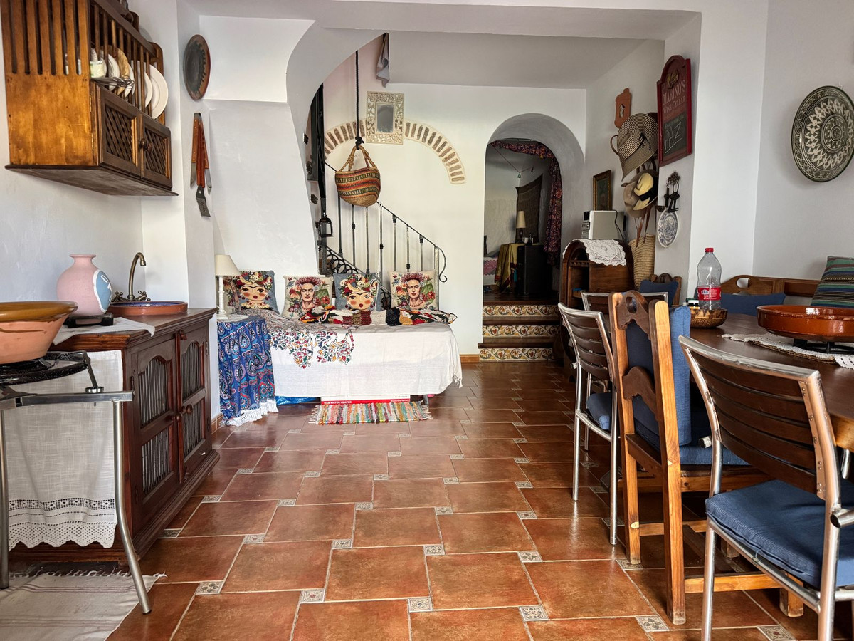 4 Bed, 3 Bath, HouseFor Sale, Álora, Malaga