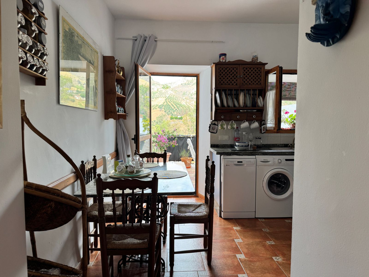 4 Bed, 3 Bath, HouseFor Sale, Álora, Malaga