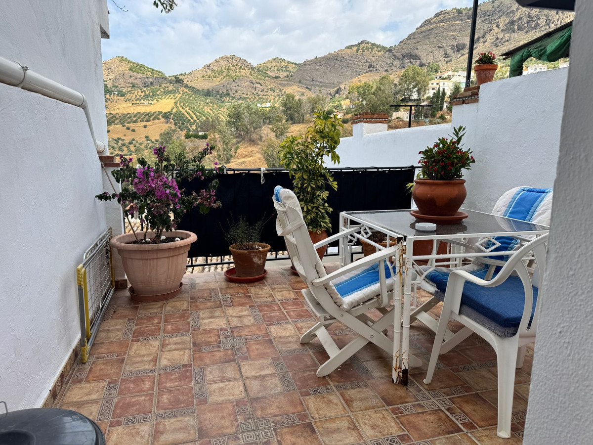 4 Bed, 3 Bath, HouseFor Sale, Álora, Malaga