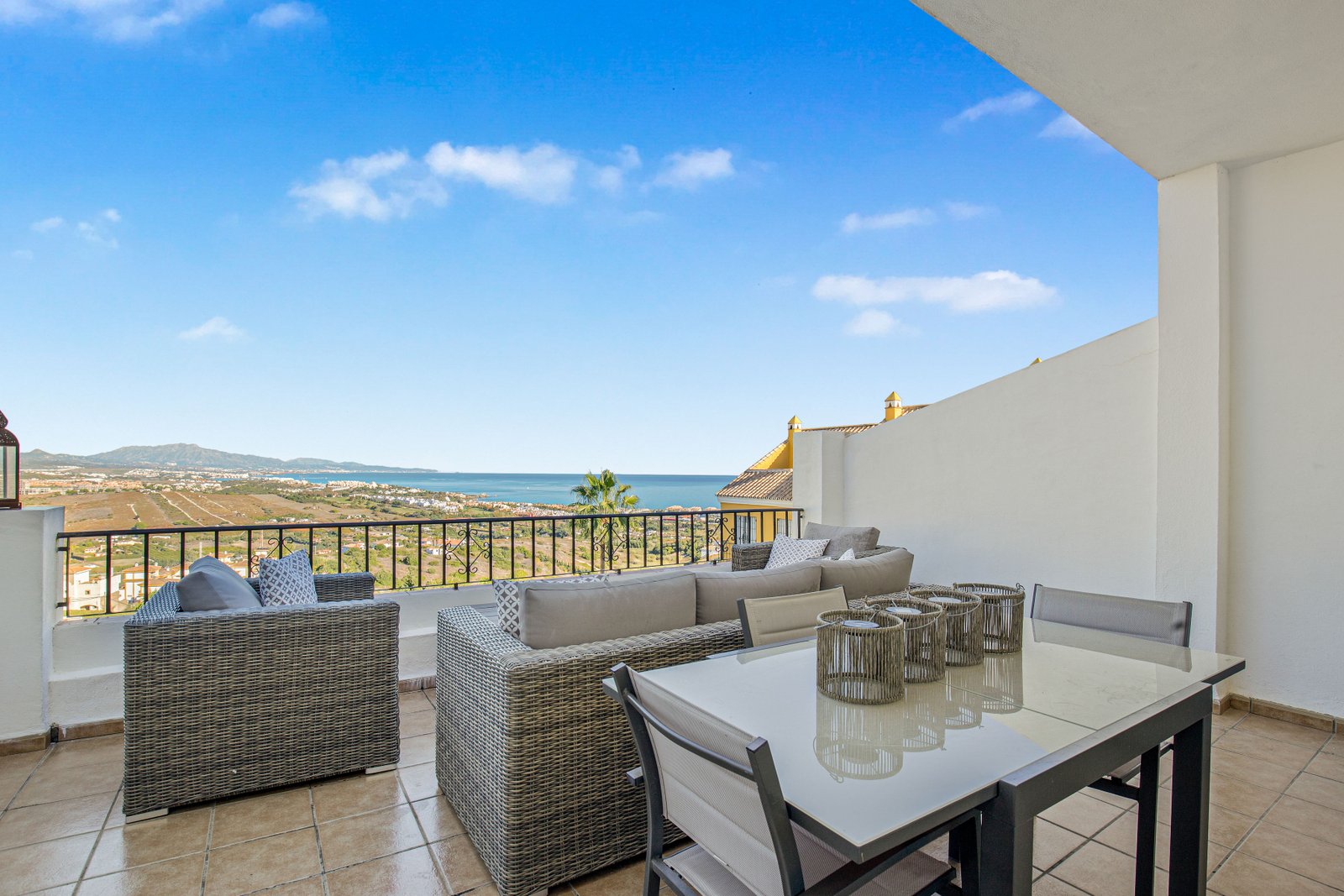 5 Bed, 3 Bath, HouseFor Sale, Manilva, Malaga