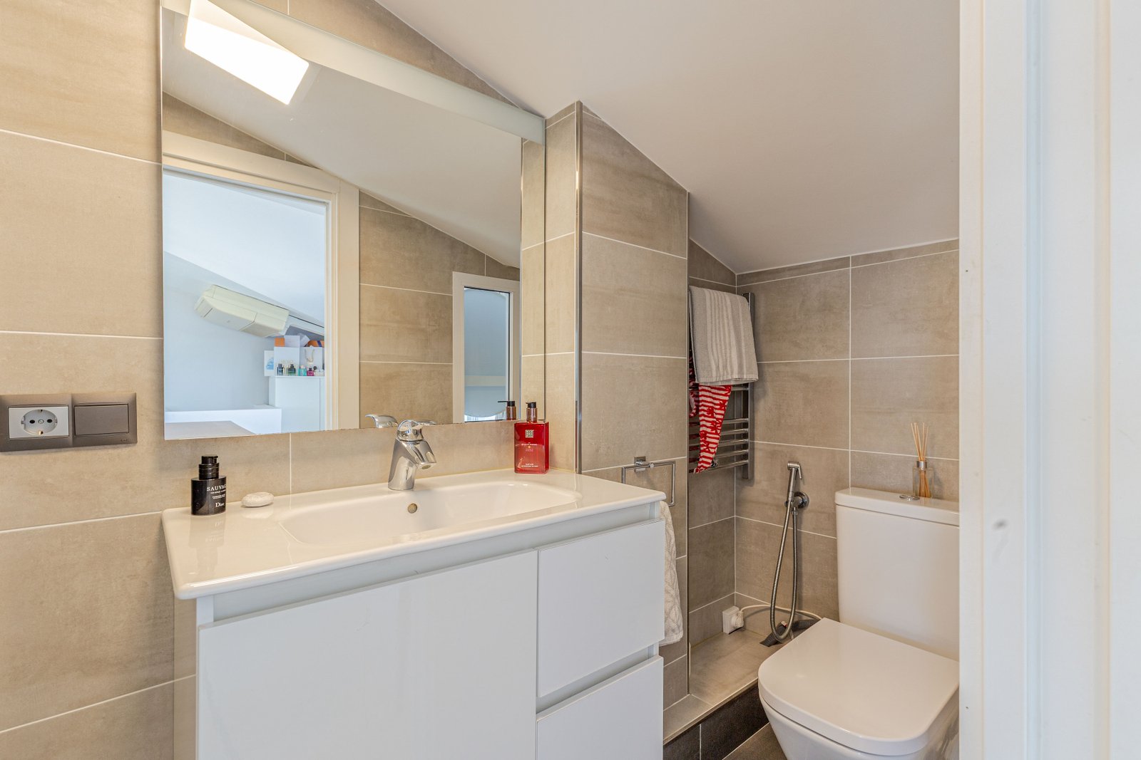 5 Bed, 3 Bath, HouseFor Sale, Manilva, Malaga