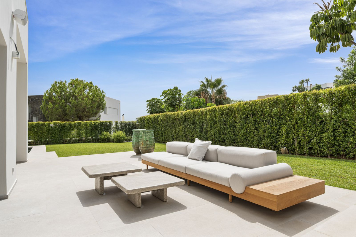 4 Bed, 4 Bath, HouseFor Sale, Benahavis, Malaga