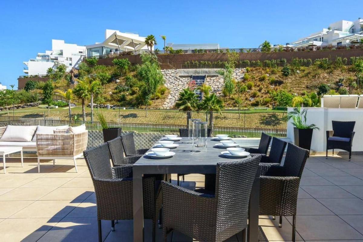 4 Bed, 3 Bath, ApartmentFor Sale, La Cala de Mijas, Malaga