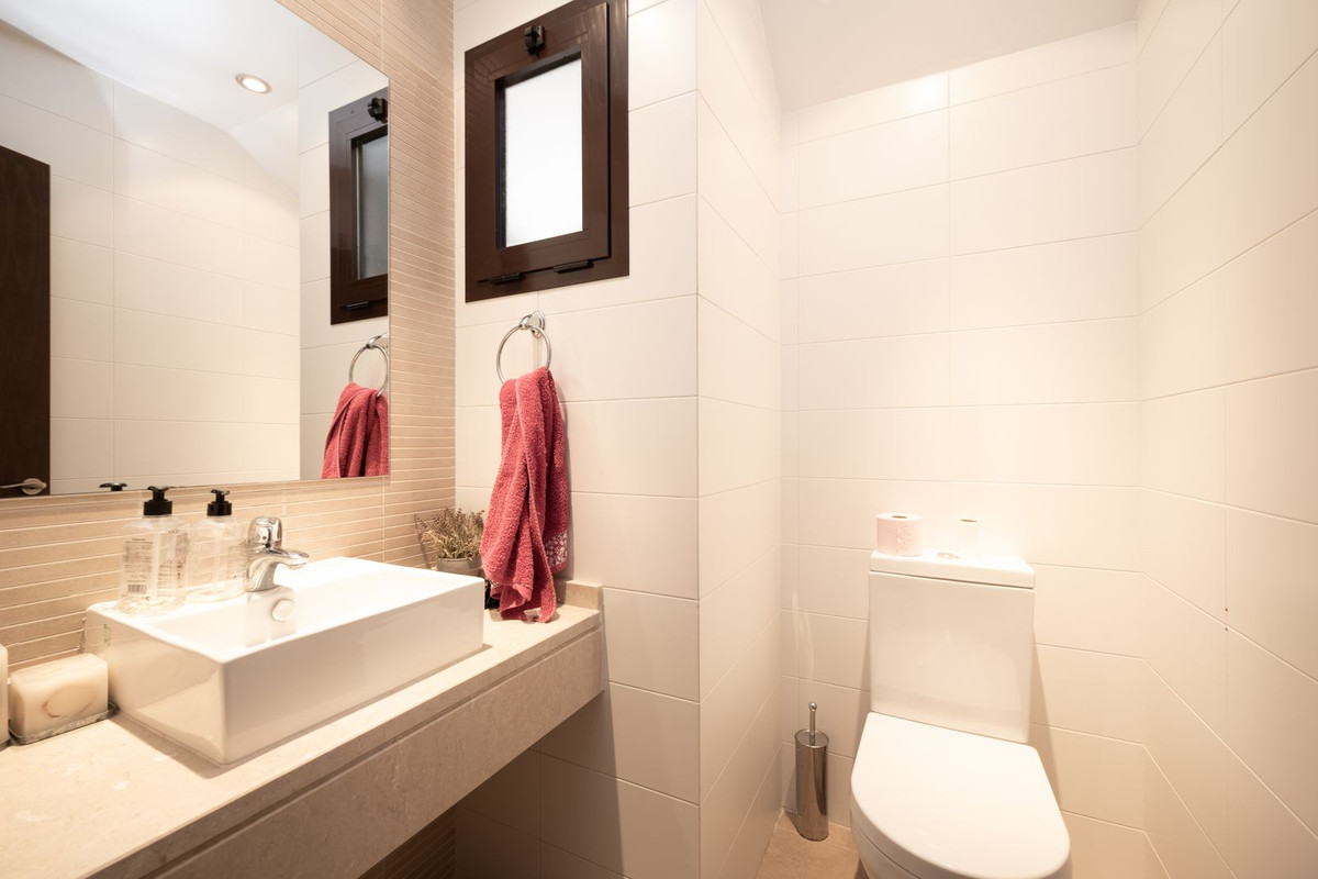 3 Bed, 3 Bath, ApartmentFor Sale, Los Monteros, Malaga