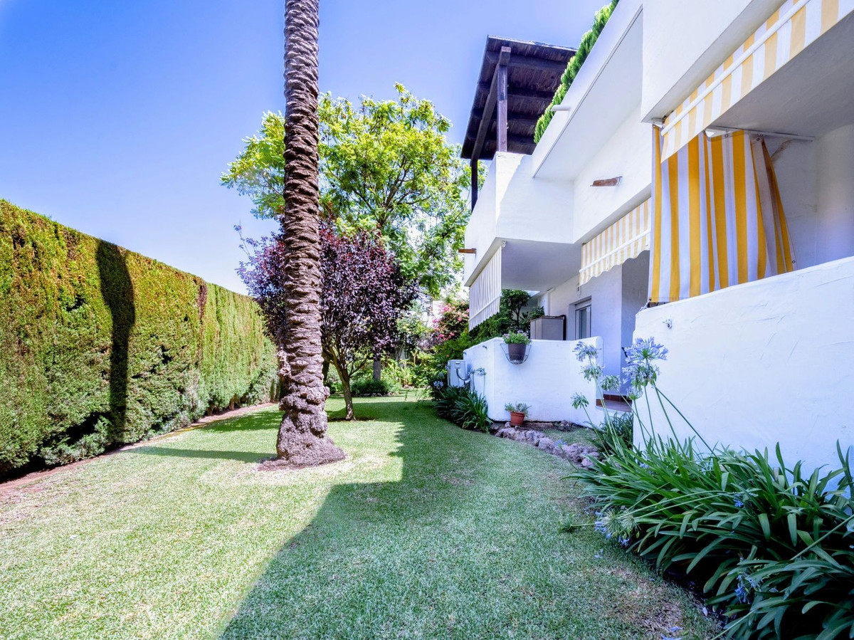 2 Bed, 1 Bath, ApartmentFor Sale, Marbella, Malaga