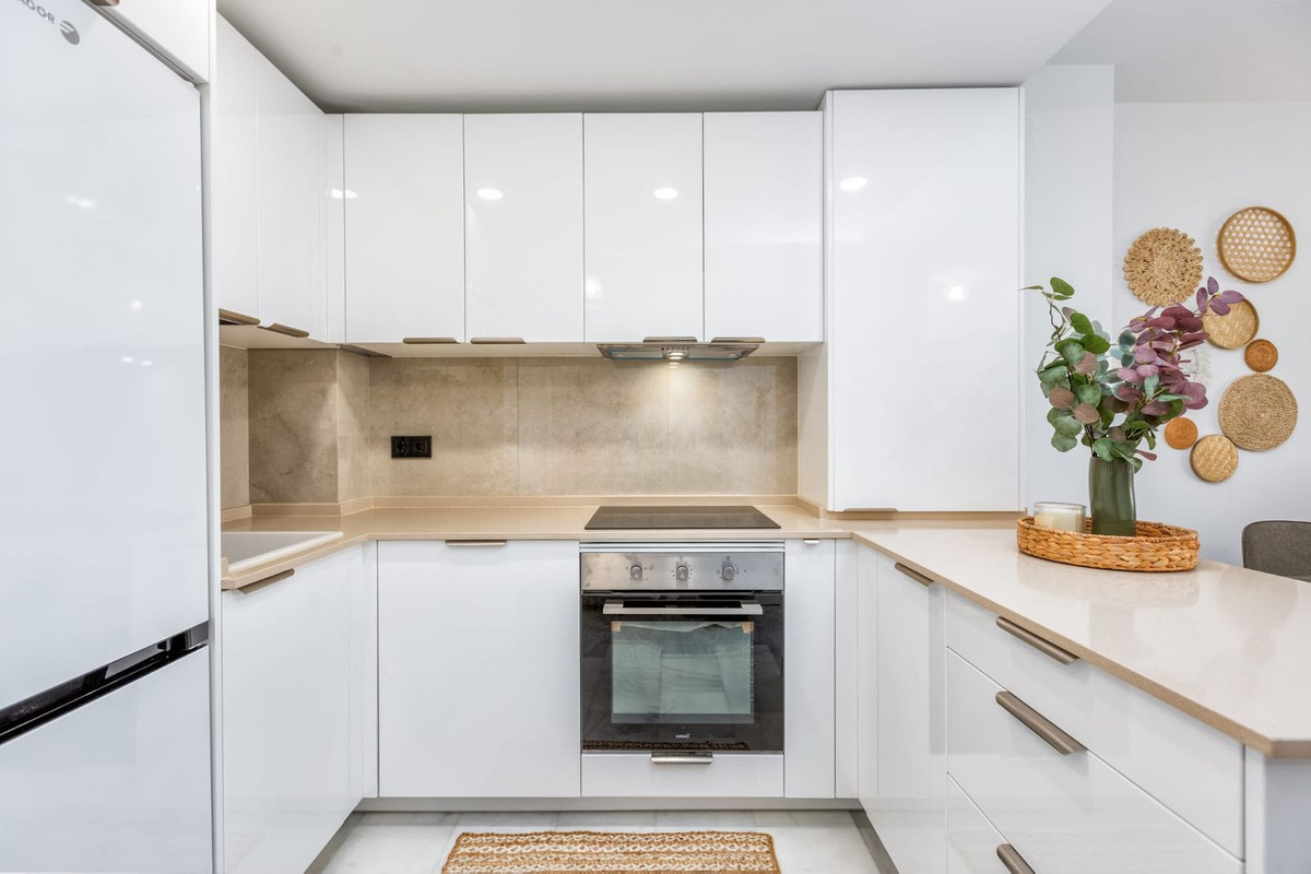 2 Bed, 1 Bath, ApartmentFor Sale, Riviera Del Sol, Malaga