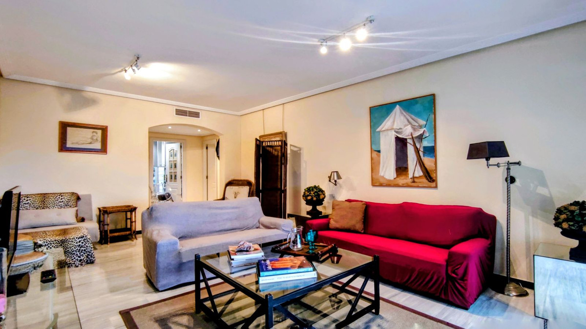 2 Bed, 2 Bath, ApartmentFor Sale, Puerto Banus, Malaga