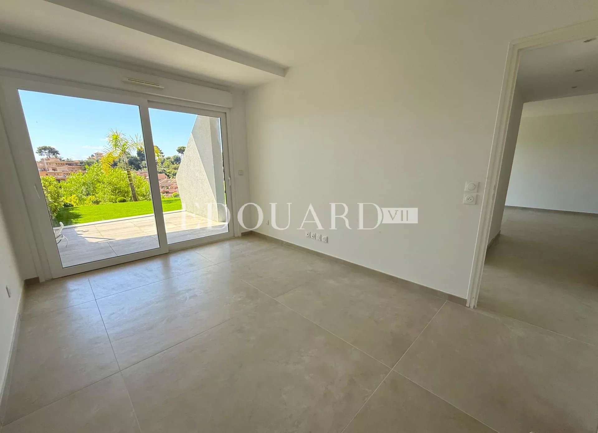 2 Bed, 2 Bath, ApartmentFor Sale, Roquebrune-Cap-Martin, Alpes-Maritimes