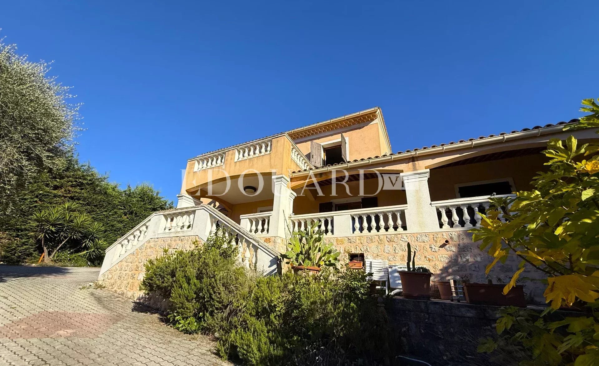 6 Bed, 3 Bath, HouseFor Sale, La Turbie, Alpes-Maritimes