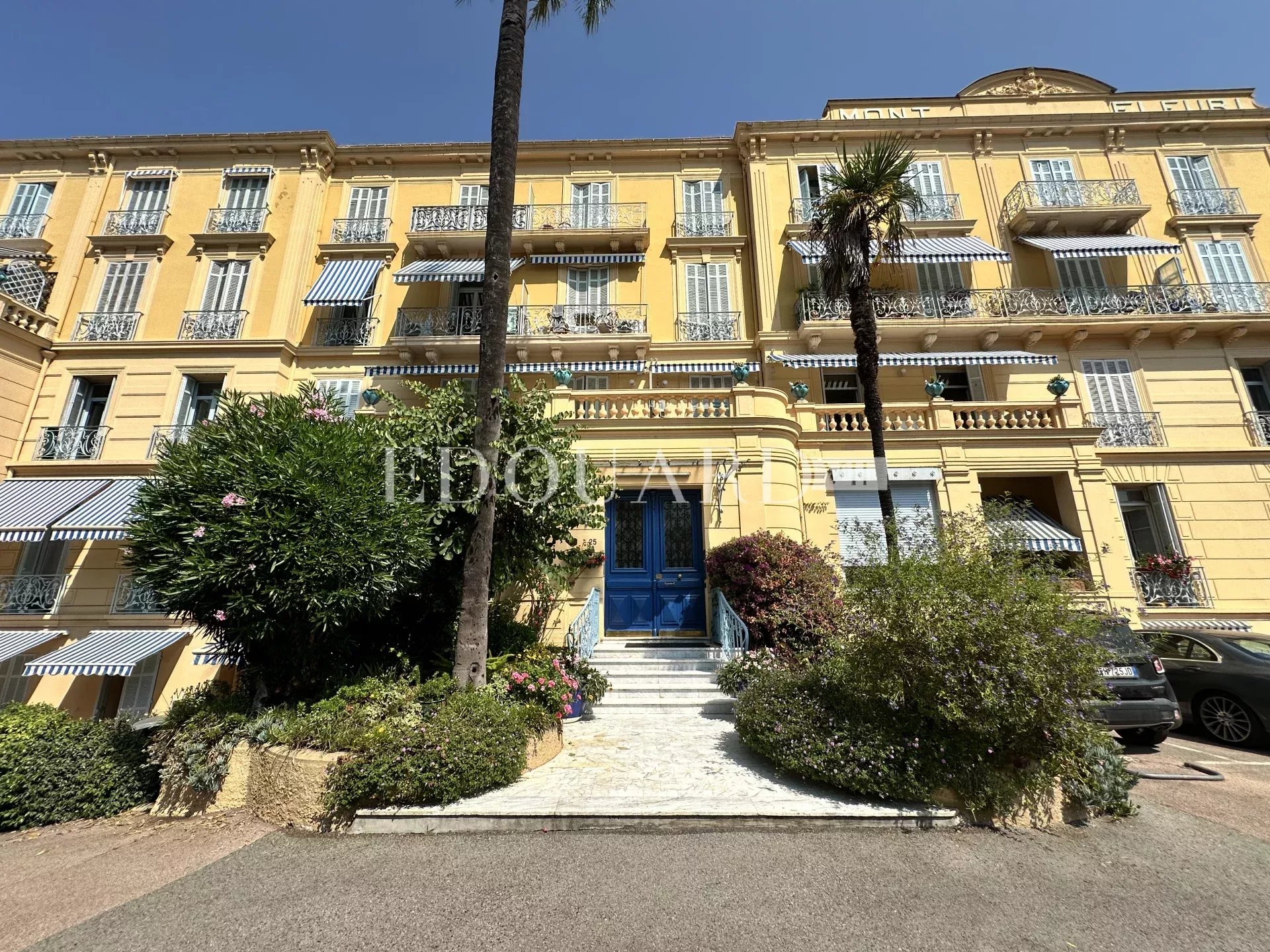 3 Bed, 2 Bath, ApartmentFor Sale, Menton, Alpes-Maritimes