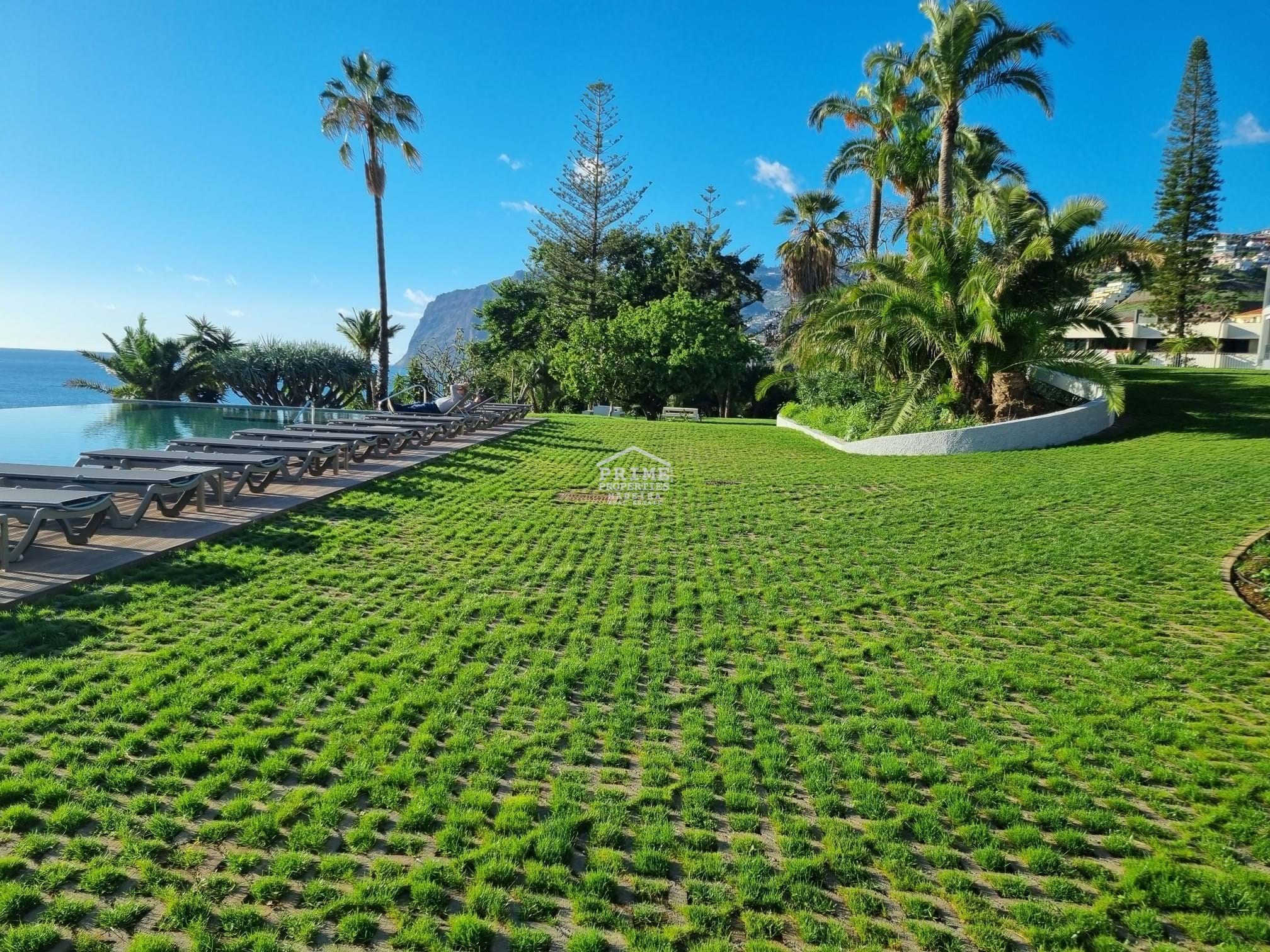 4 Bed, 3 Bath, ApartmentFor Sale, Funchal, Ilha da Madeira, 9000-098