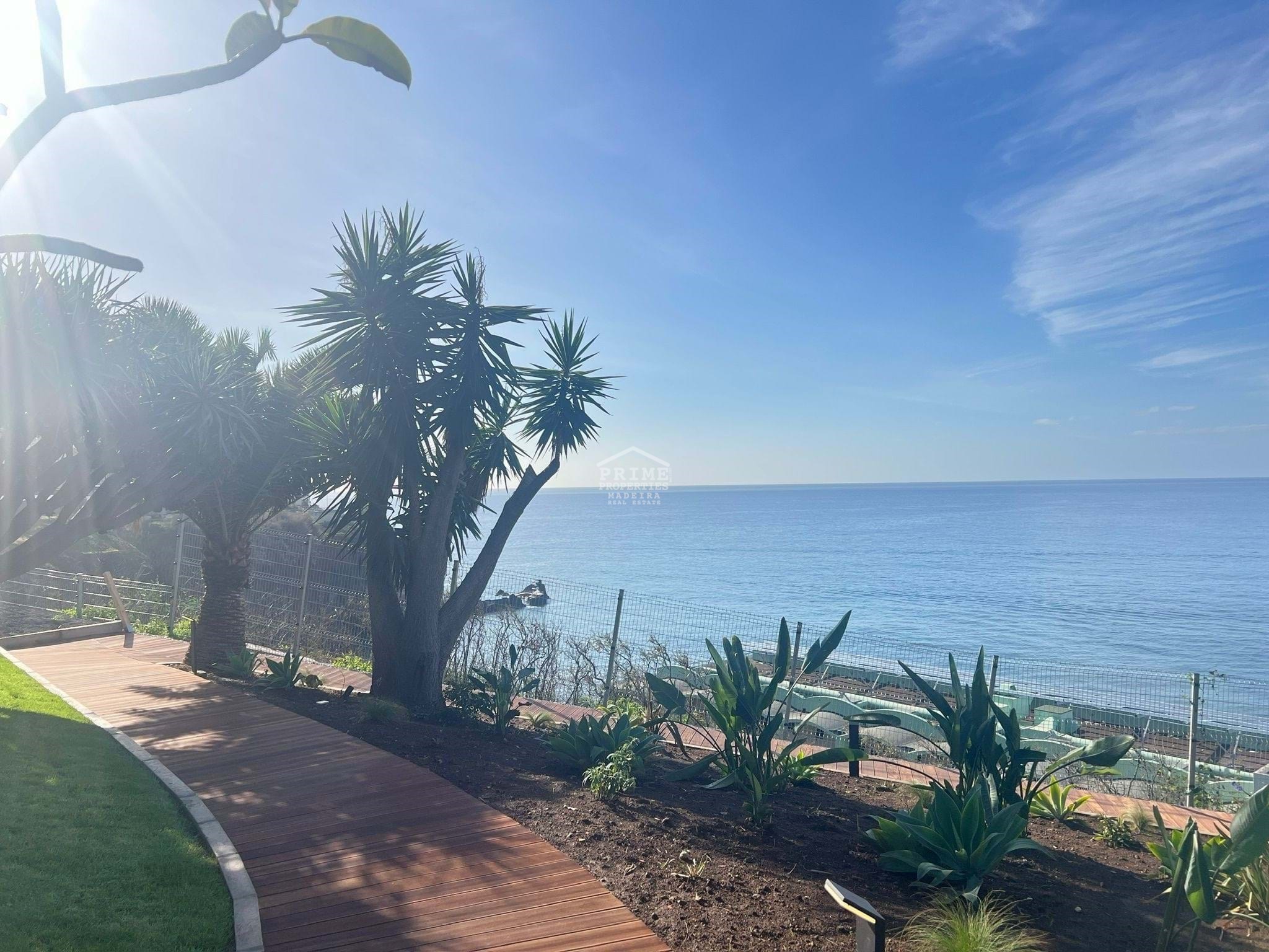 4 Bed, 3 Bath, ApartmentFor Sale, Funchal, Ilha da Madeira, 9000-098