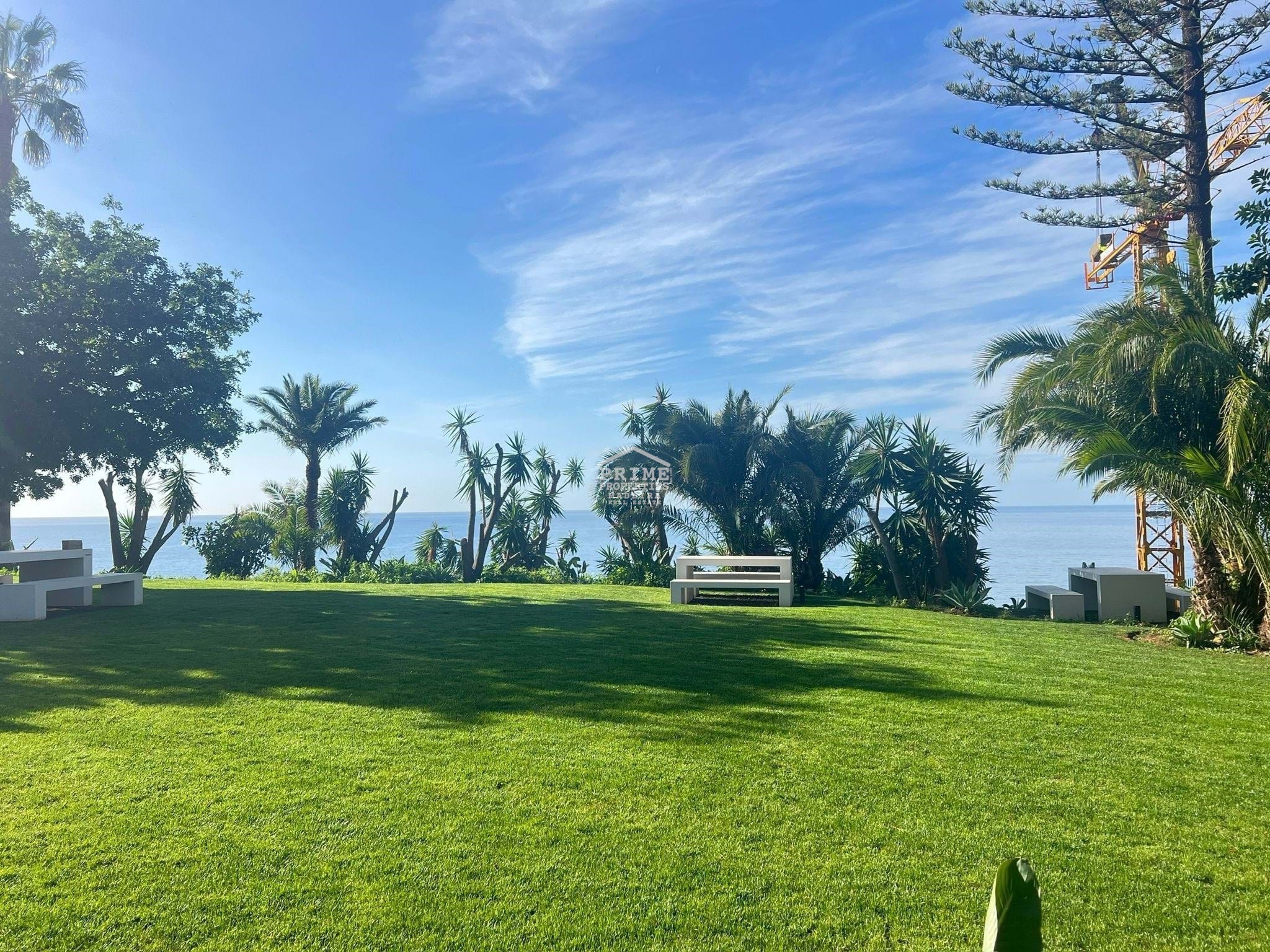 4 Bed, 3 Bath, ApartmentFor Sale, Funchal, Ilha da Madeira, 9000-098