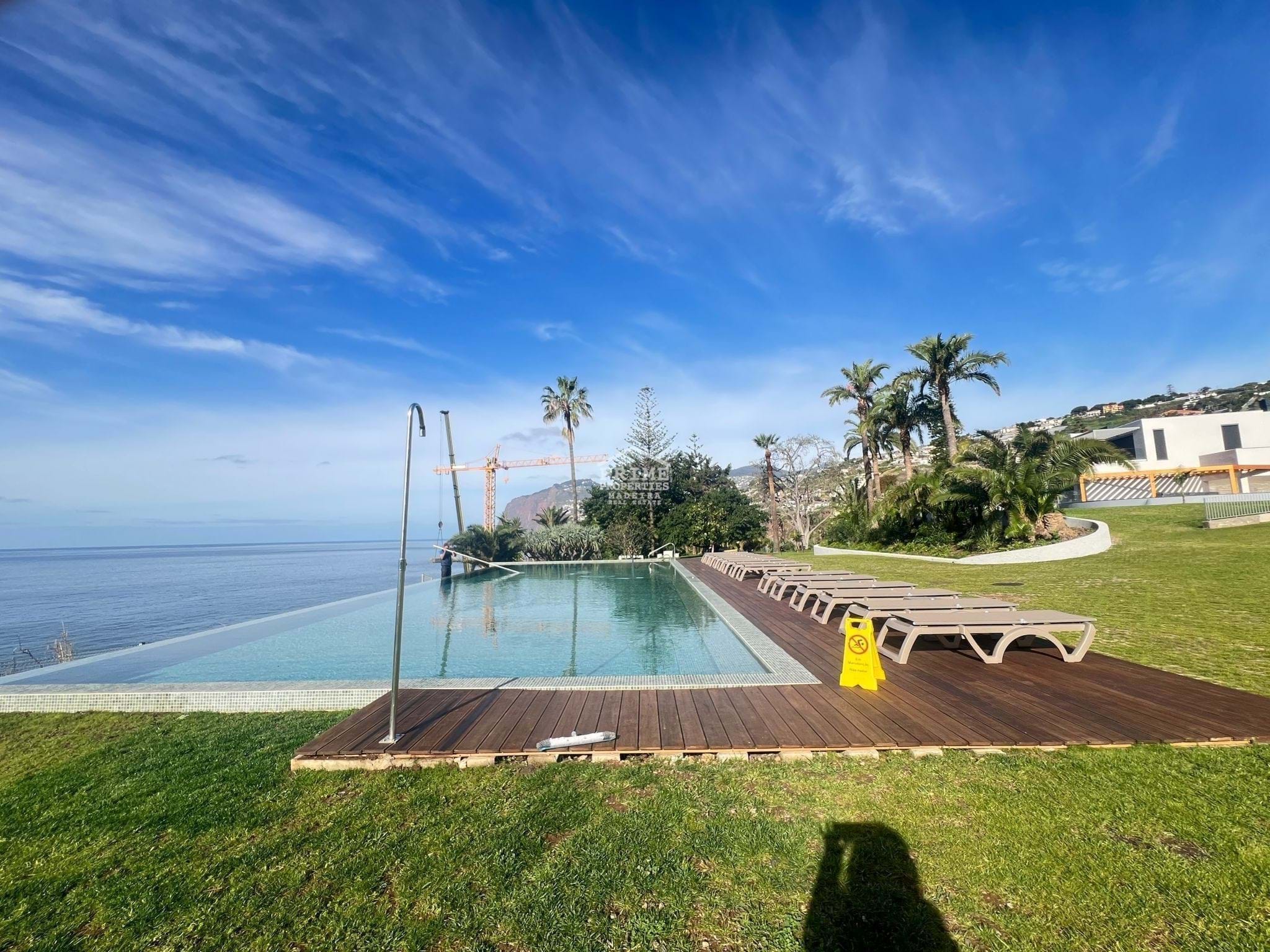 4 Bed, 3 Bath, ApartmentFor Sale, Funchal, Ilha da Madeira, 9000-098