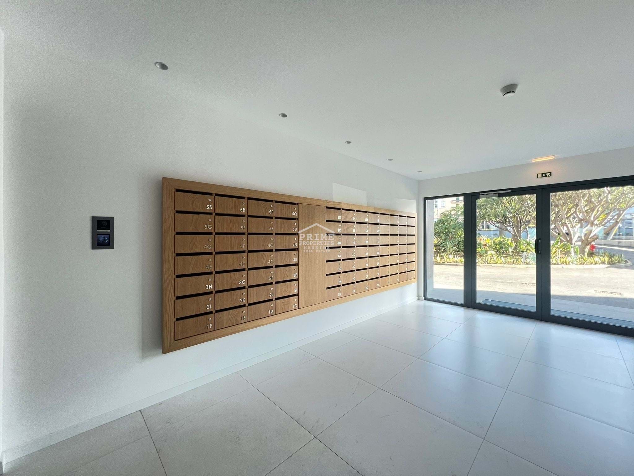 4 Bed, 3 Bath, ApartmentFor Sale, Funchal, Ilha da Madeira, 9000-098