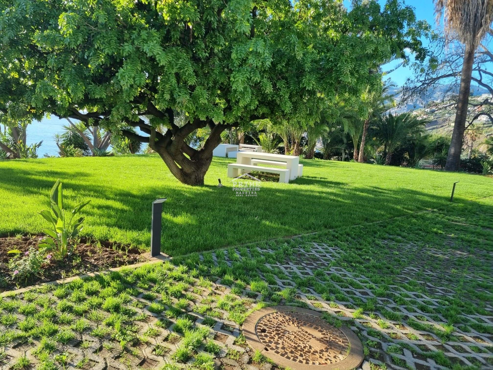 4 Bed, 3 Bath, ApartmentFor Sale, Funchal, Ilha da Madeira, 9000-098