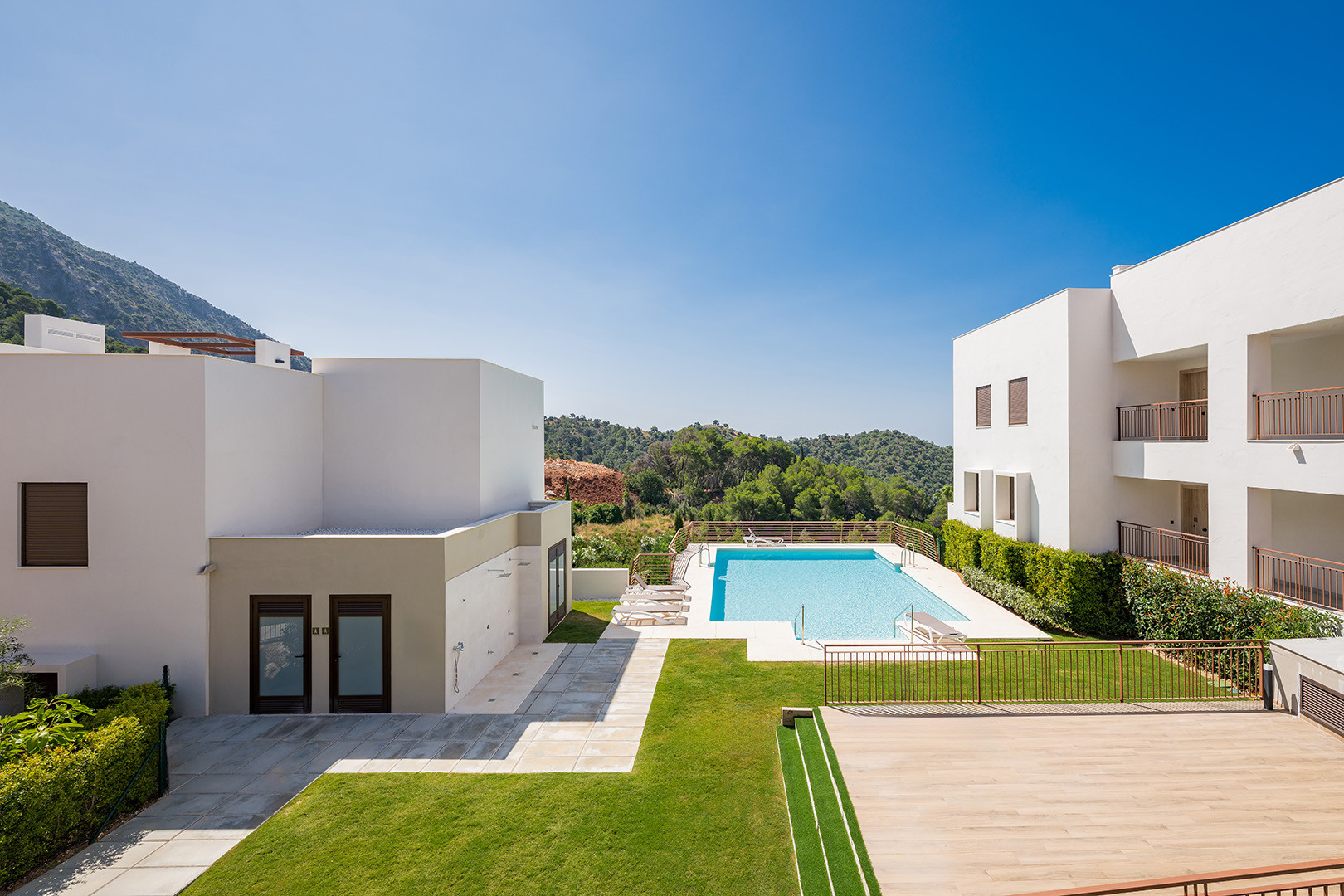 3 Bed, 2 Bath, ApartmentFor Sale, Istán, Malaga