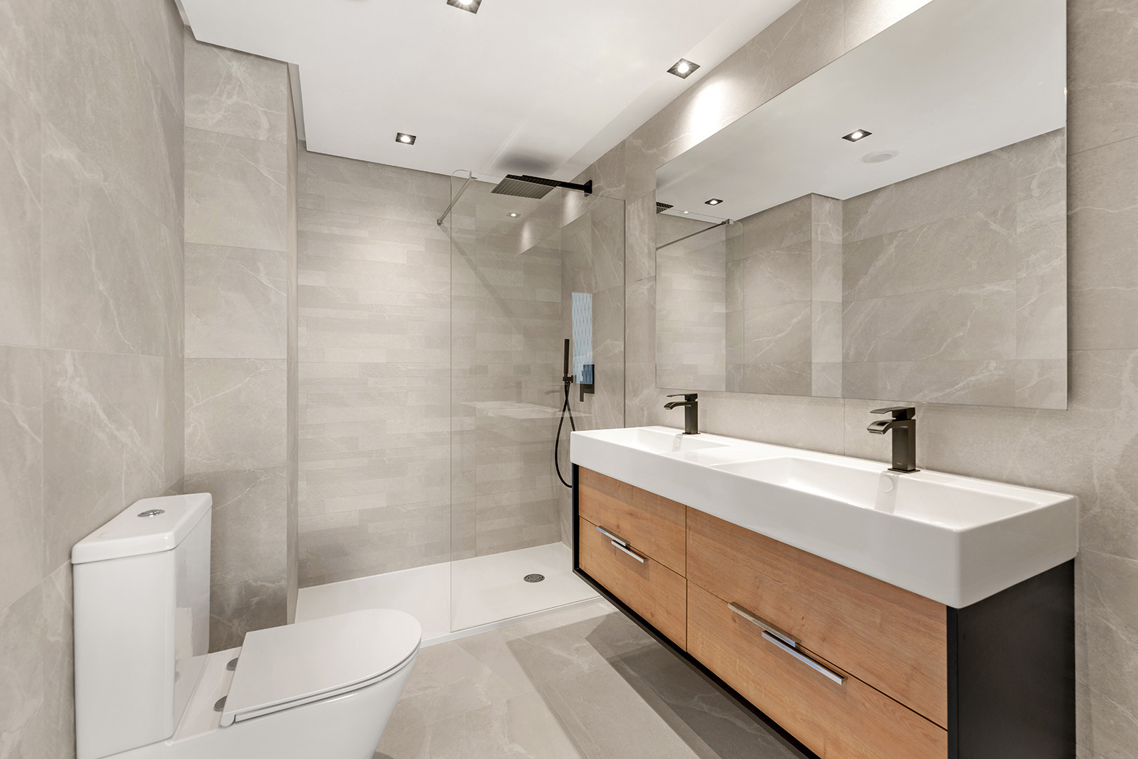 3 Bed, 2 Bath, ApartmentFor Sale, Istán, Malaga