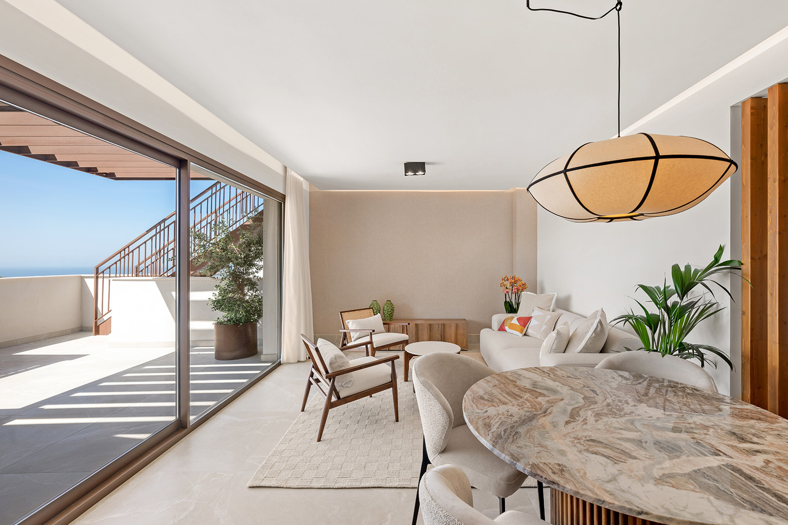 3 Bed, 2 Bath, ApartmentFor Sale, Istán, Malaga