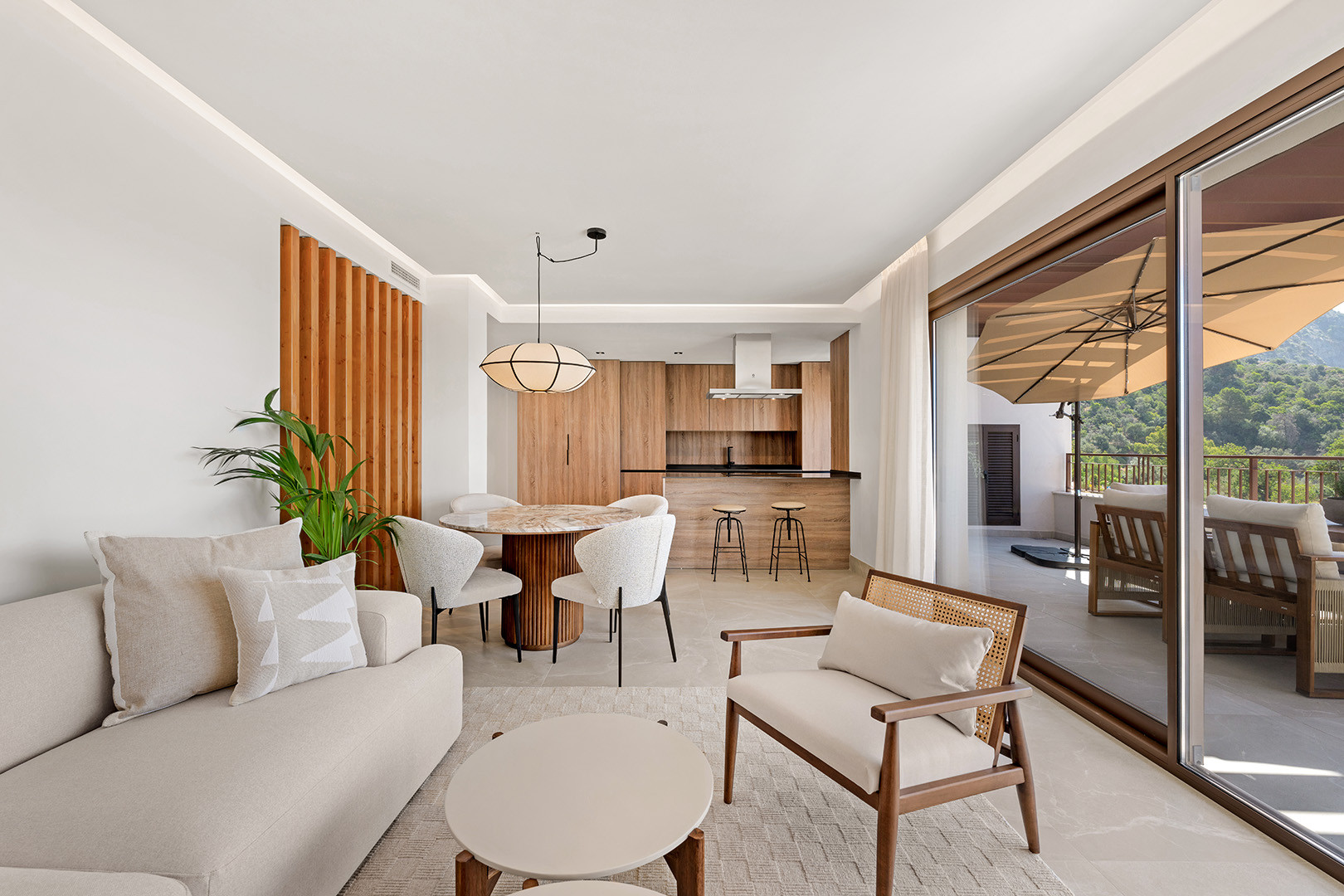 3 Bed, 2 Bath, ApartmentFor Sale, Istán, Malaga