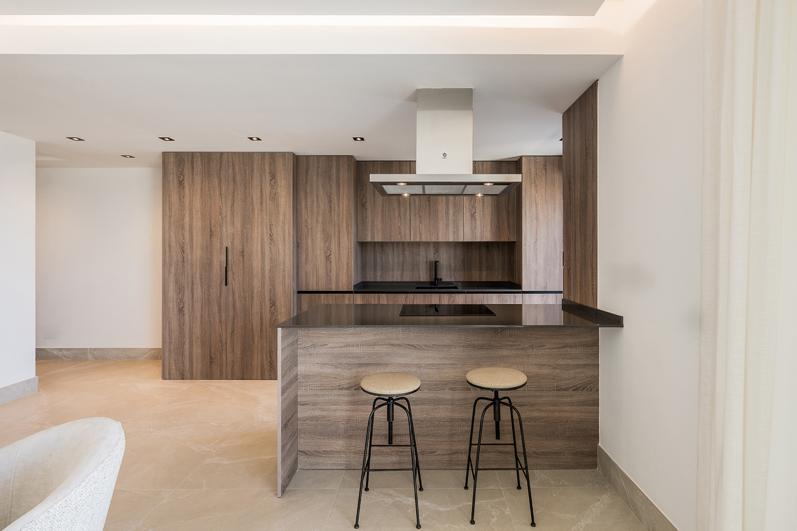 3 Bed, 2 Bath, ApartmentFor Sale, Istán, Malaga