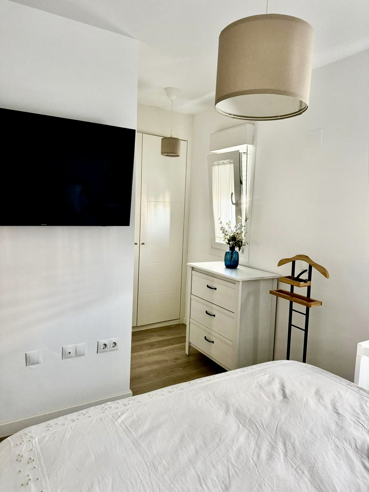 3 Bed, 2 Bath, ApartmentFor Sale, Marbella, Malaga