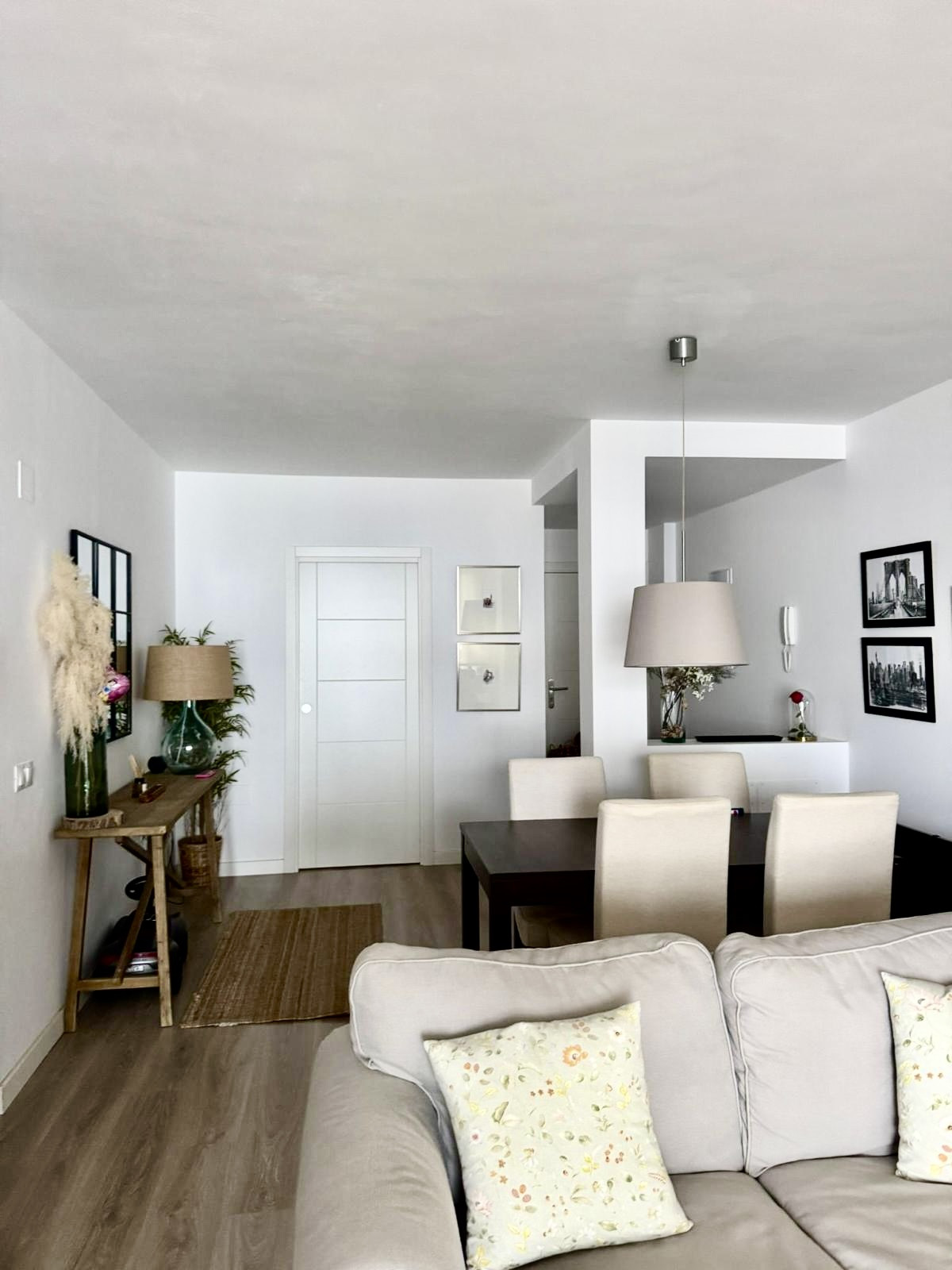 3 Bed, 2 Bath, ApartmentFor Sale, Marbella, Malaga