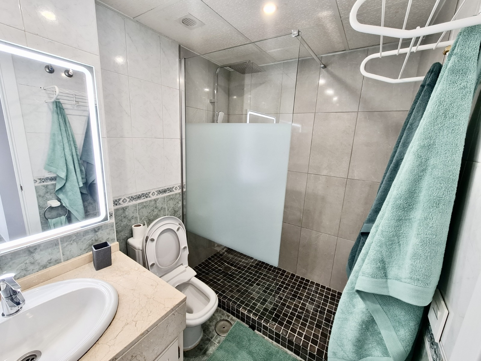 2 Bed, 2 Bath, ApartmentFor Sale, Marbella, Malaga