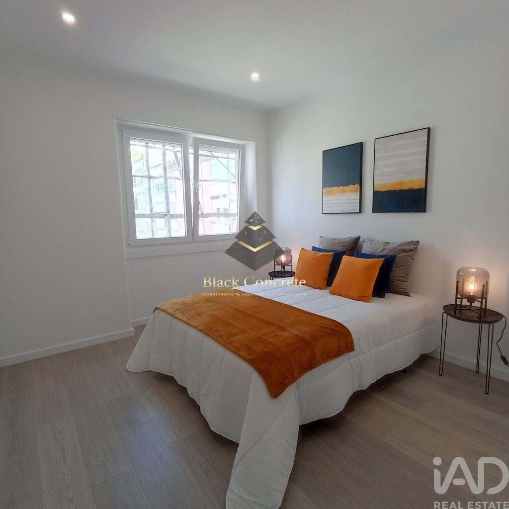 3 Bed, 2 Bath, ApartmentFor Sale, Lisboa, Lisboa, 1500-240
