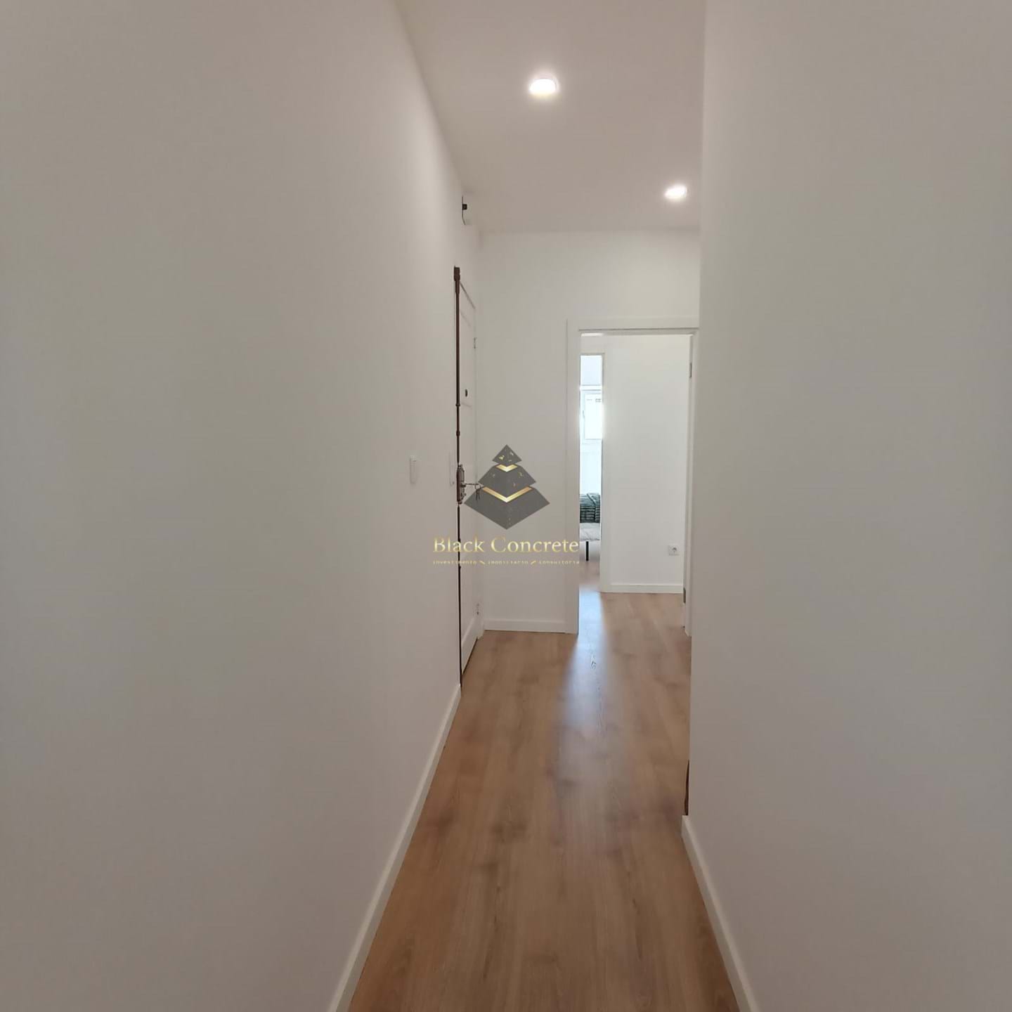 3 Bed, 2 Bath, ApartmentFor Sale, Lisboa, Lisboa, 1500-112