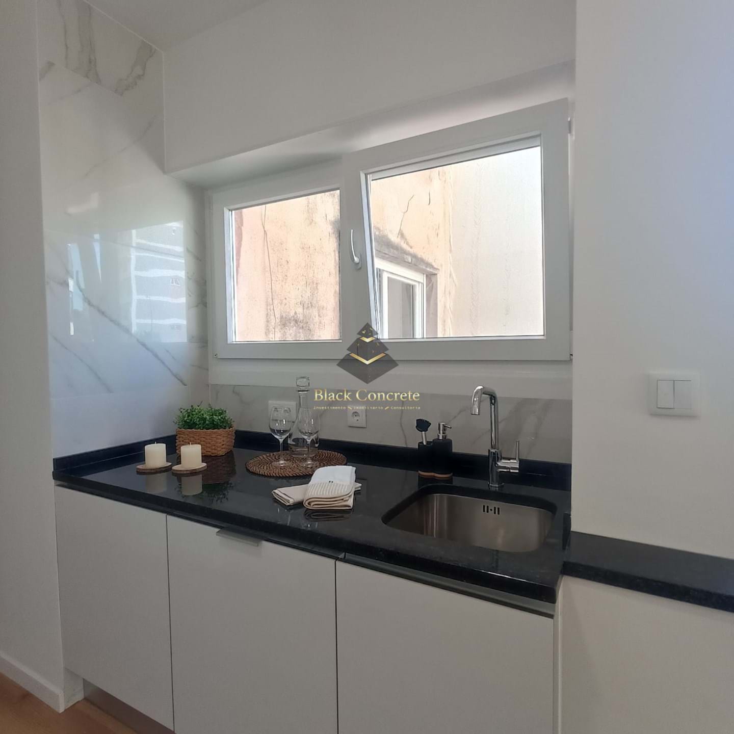 3 Bed, 2 Bath, ApartmentFor Sale, Lisboa, Lisboa, 1500-112
