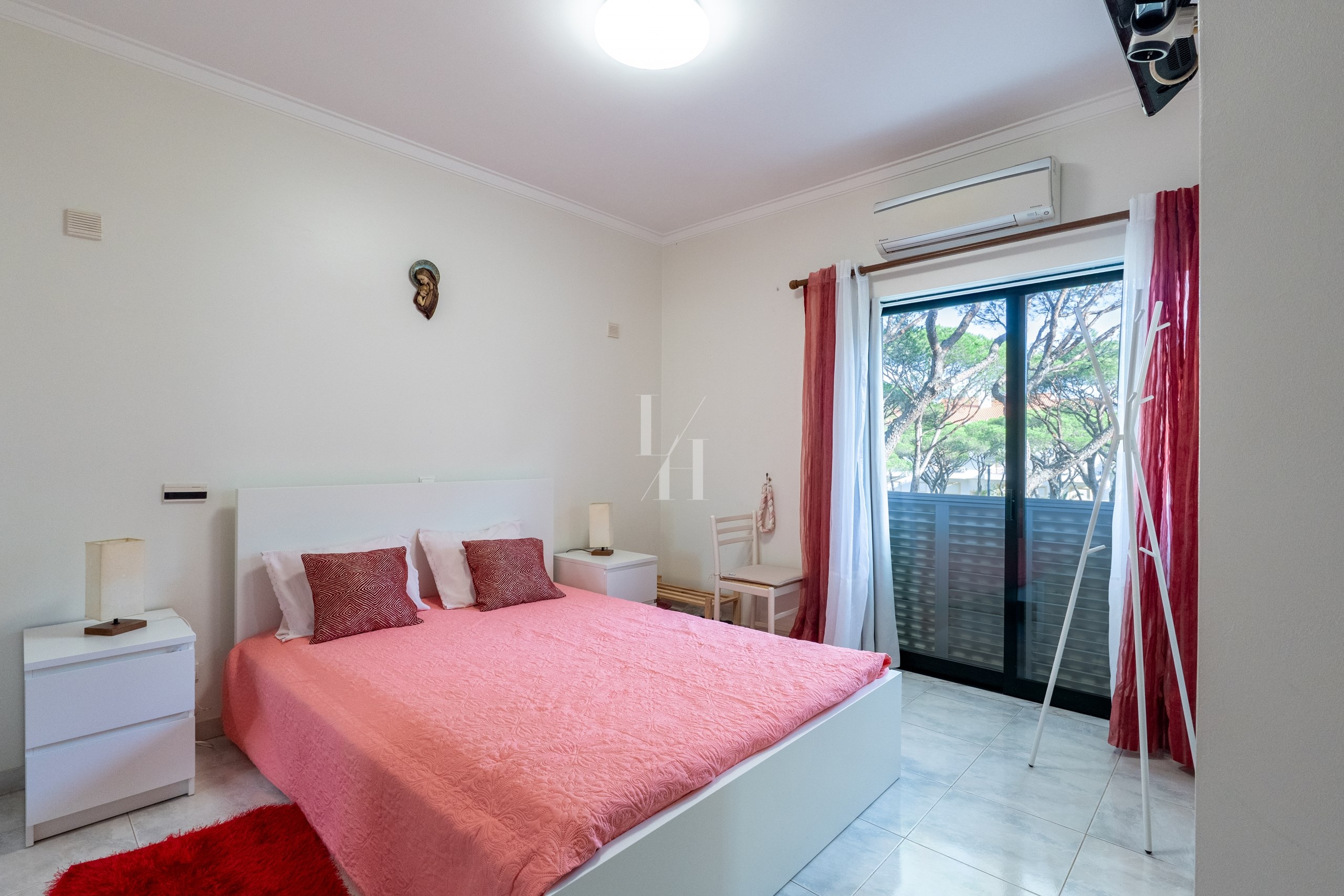 3 Bed, 2 Bath, ApartmentFor Sale, Albufeira, Faro, 8200-378