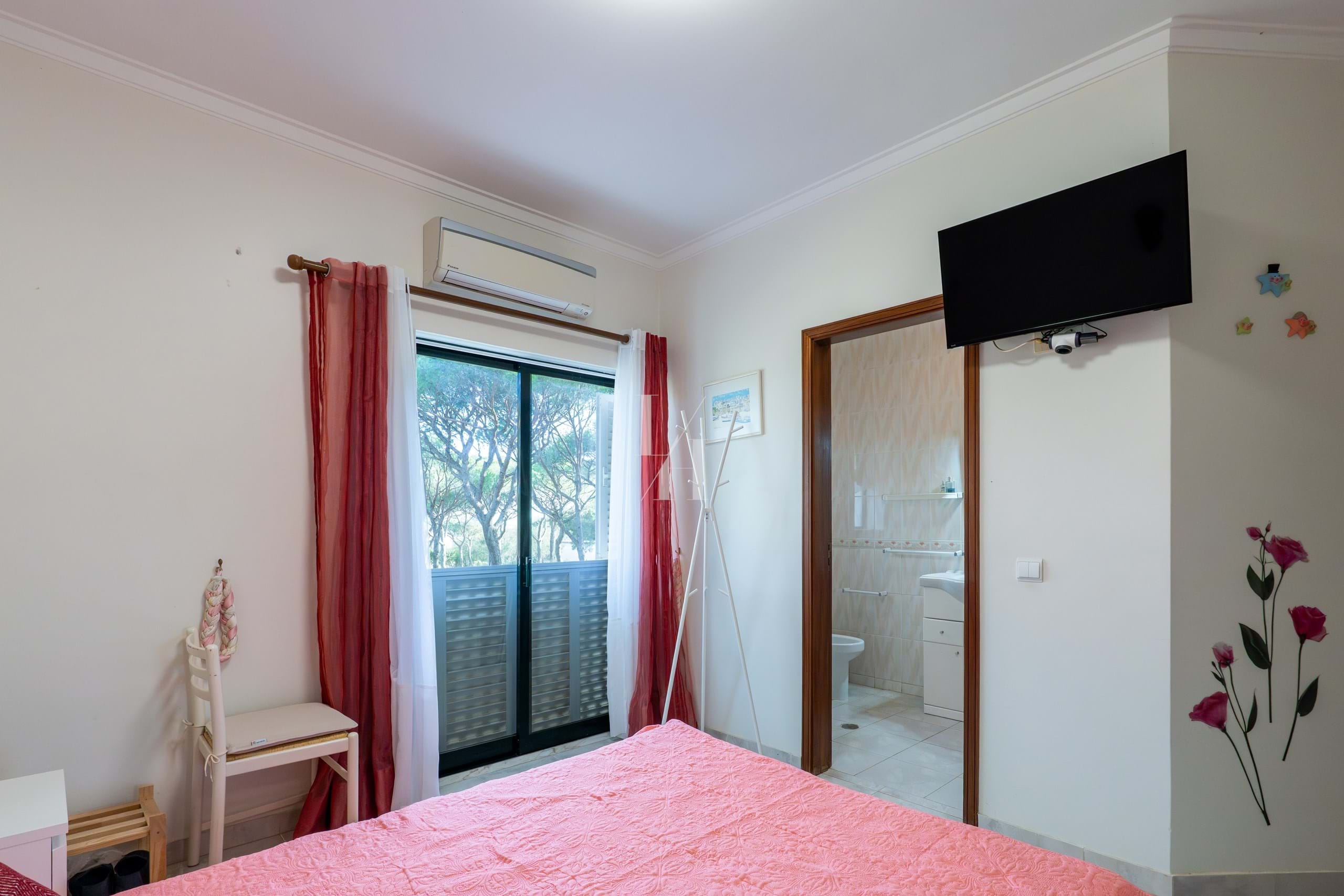 3 Bed, 2 Bath, ApartmentFor Sale, Albufeira, Faro, 8200-378