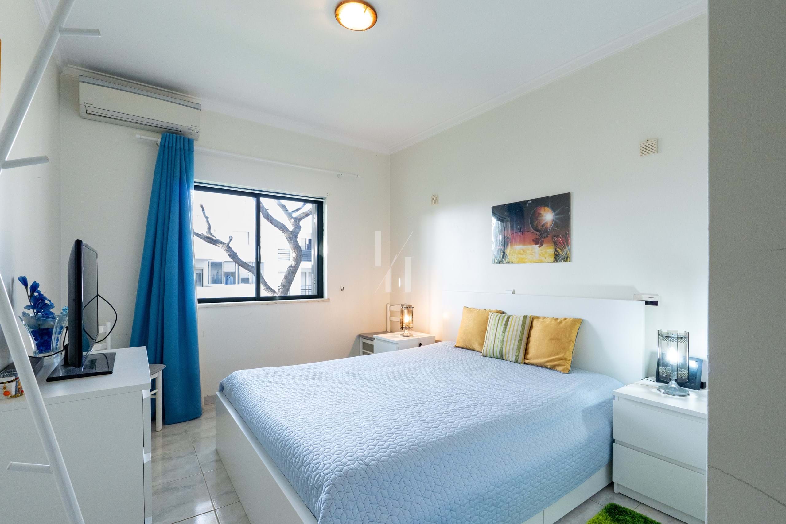 3 Bed, 2 Bath, ApartmentFor Sale, Albufeira, Faro, 8200-378