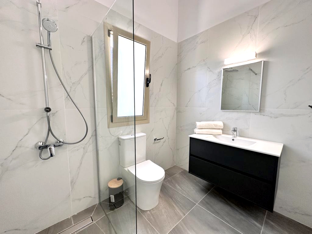 3 Bed, 2 Bath, HouseFor Sale, Paphos, Paphos