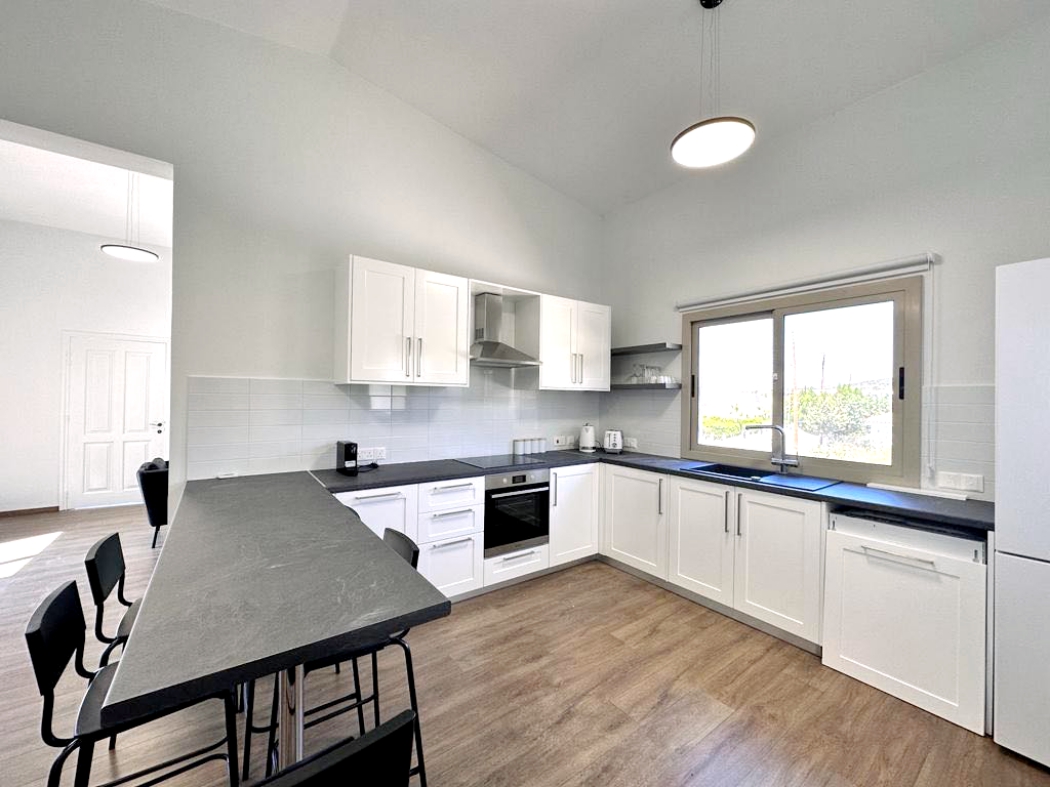 3 Bed, 2 Bath, HouseFor Sale, Paphos, Paphos