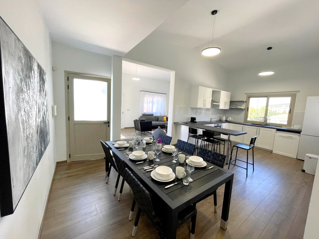 3 Bed, 2 Bath, HouseFor Sale, Paphos, Paphos