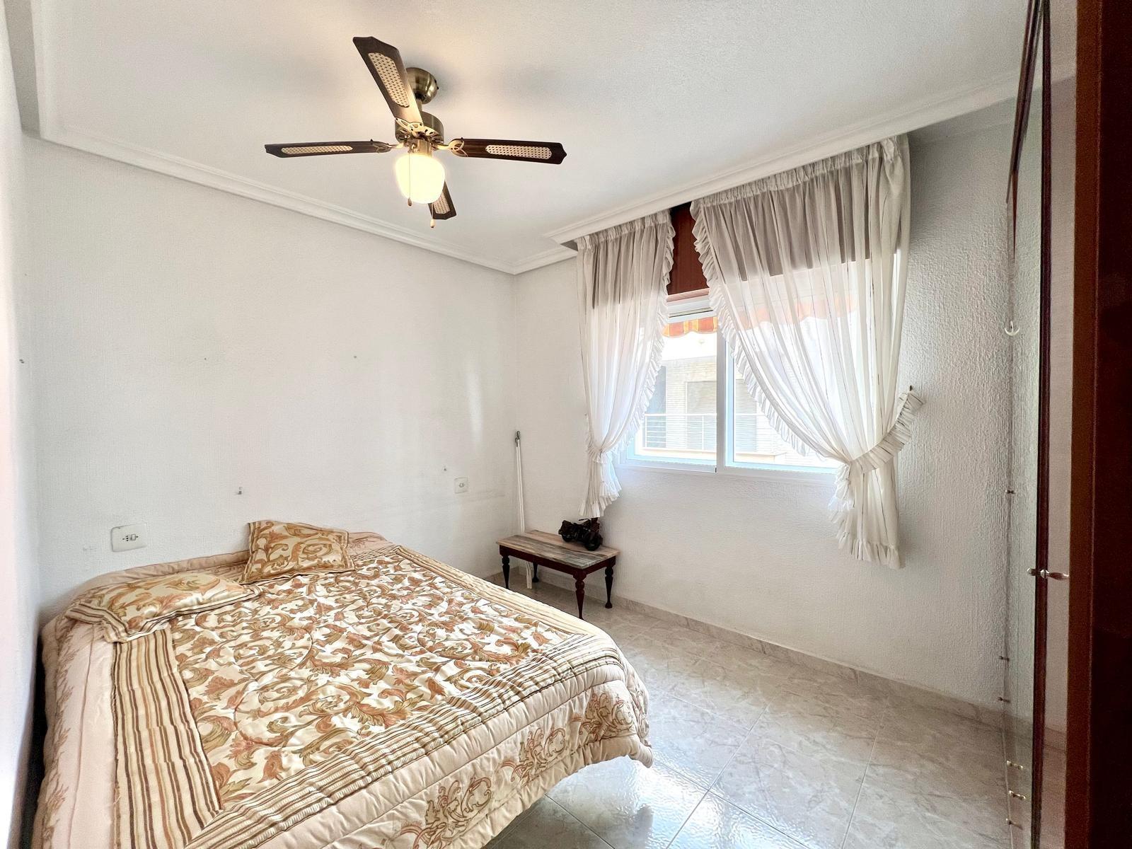 3 Bed, 1 Bath, ApartmentFor Sale, Torrevieja, Alicante